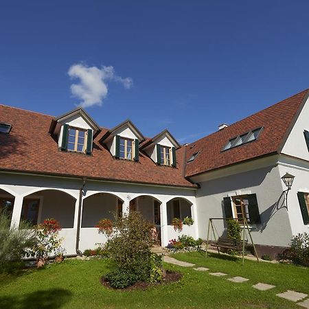 Fruehstueckspension Kleinschuster Burgau Exterior photo