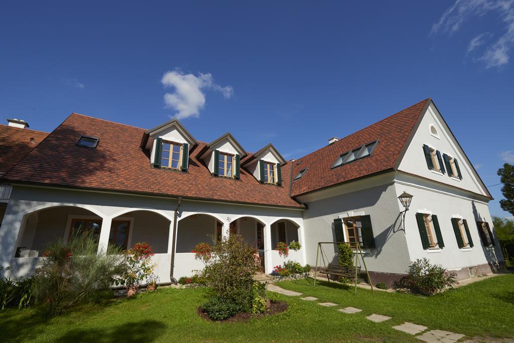 Fruehstueckspension Kleinschuster Burgau Exterior photo